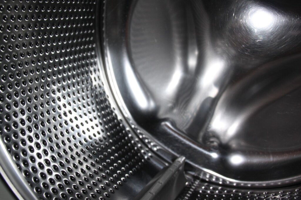percarbonate soda powder in washing machine drum